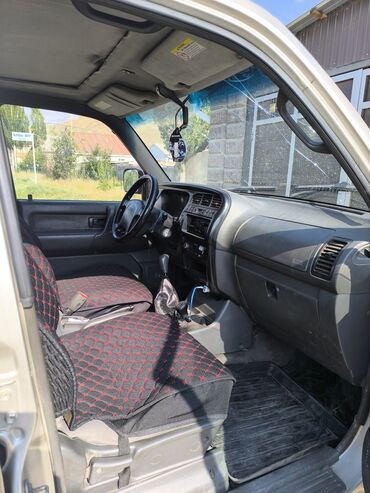 Isuzu Trooper: 1999 г., 3.5 л, Механика, Газ, Внедорожник