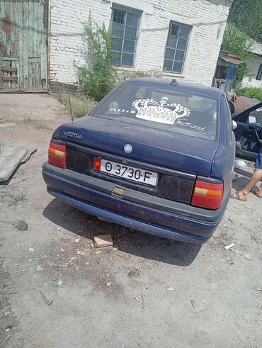 в аварийном нерабочее ненаходу: Opel Vectra: 1993 г., 1.8 л, Механика, Бензин, Седан