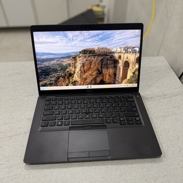 пульт для компьютера: Ноутбук, Dell, 8 ГБ ОЗУ, Intel Core i5, 13.3 ", Б/у, Для несложных задач, память SSD