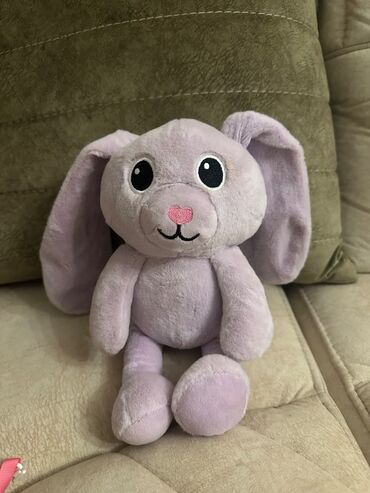 Çəkmələr: Ikinci el ayyaqabilar iclerinde tezeside var ve yumsaq oyuncaqlar — 6