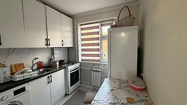 Батирлер: 2 бөлмө, 49 м², Жаш гвардия 104-серия, 2 кабат, Евро оңдоо — 3