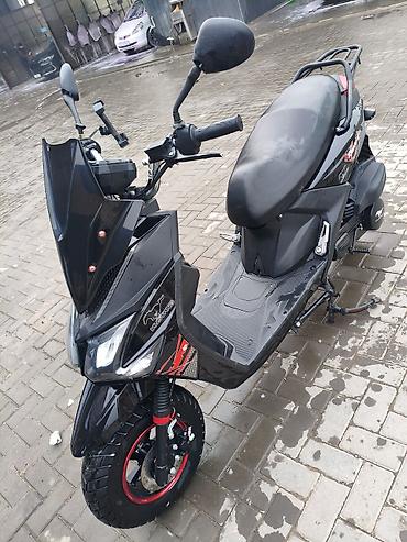 Скутеры: Тип скутера 150 куб. см, Бензин, Новый — 4