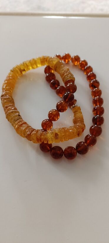 Zərgərlik dəstləri: Dəstə daxildir: Bilərzik, Boyunbağı, 60 g — 1