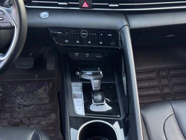 Hyundai: Hyundai Elantra: 2021 г., 1.5 л, Автомат, Бензин, Седан — 3