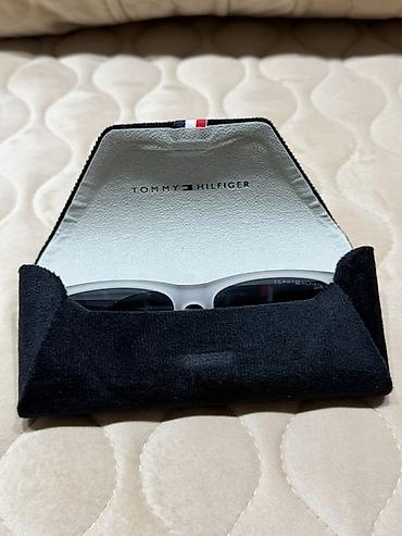 Eynəklər: Gün eynəyi, Tommy Hilfiger, İşlənmiş — 7