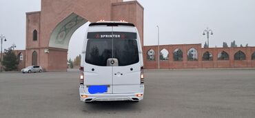 kon traktor: Mercedes-Benz Sprinter: 3 l | 2011 il Mikroavtobus