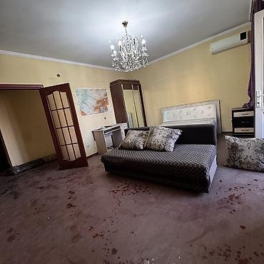 4 комнаты, 120 м², 1 соток, Бишкек, Дордой Плаза ТРЦ Агентство недвижимости