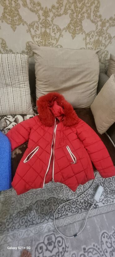 зимняя куртка женская бишкек: Пуховик, M (EU 38)