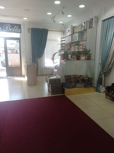 магазин спорт: Сдается отдел 15 кв.м,в салоне штор и мебели,адрес Ахунбаева 79