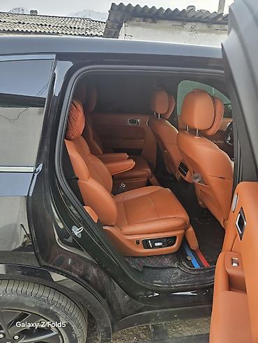 Другой тюнинг: Черный кроссовер/внедорожник премиум-класса, полностью в темном стиле — 8