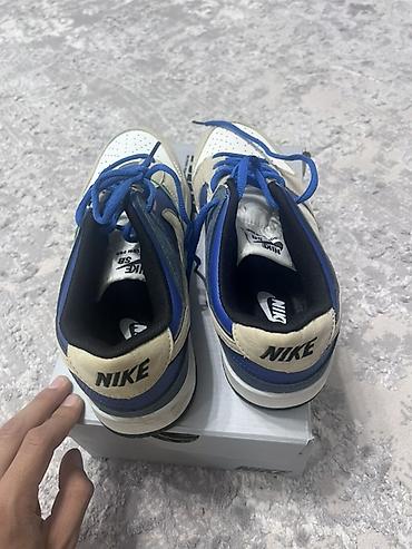 43: Кроссовки Nike SB Low

Размеры 42,43
По 2500с — 4