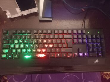 Masaüstü kompüterlər və iş stansiyaları: Masaüstü kompüter komplekti Tərkib: - Sistem bloku: qabaq paneldə 2x — 3