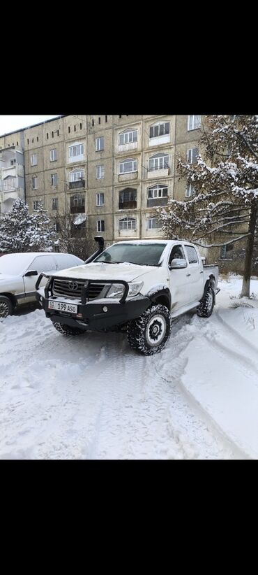 Toyota: Toyota Hi-Lux: 2012 г., 2.7 л, Механика, Бензин, Пикап