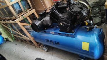 Компрессоры: Компрессор без шумный 80 литр Давления 8 атмосфер Вольт 220 — 12