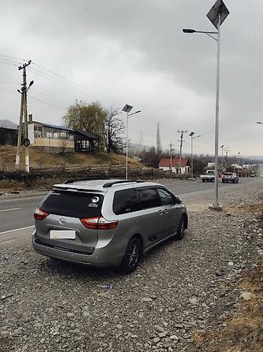 Toyota: Toyota Sienna: 2019 г., Автомат, Бензин, Минивэн — 2