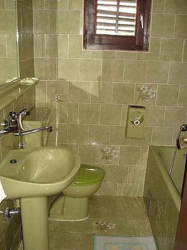 subare srbija: Sutomore, iznajmljujem apartman i sobe. Sobe sa dva, tri i četiri — 4