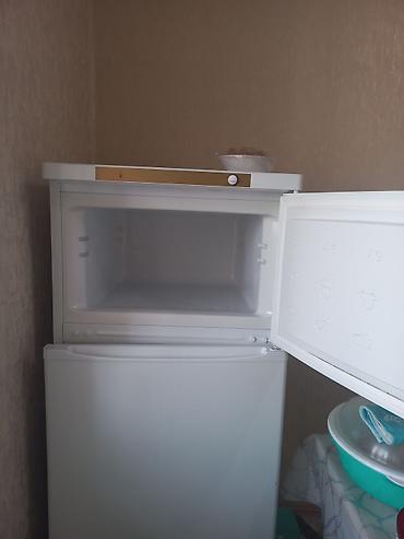 домашный холодилник: Холодильник Indesit, Б/у, Двухкамерный — 4