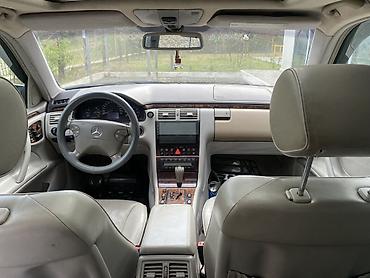 Mercedes-Benz: Mercedes-Benz E 280: 2.8 l | 1999 il Sedan — 11