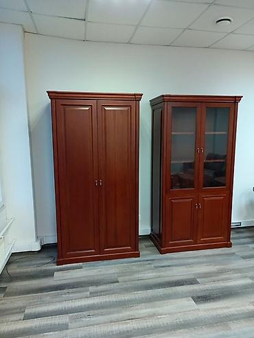 переговорный стол: Комплект офисной мебели в классическом стиле (цвет – тёплый — 3