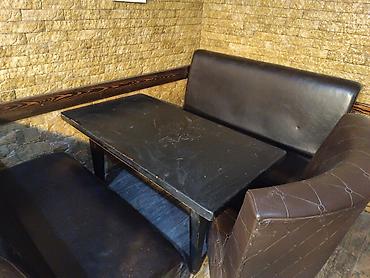 Restoran mebeli: Obyekt təmirə gedir,şəkildə olan divanlar,bəzi stollar,televizorlar — 7