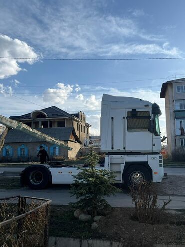 грузовой спринтер будка: Жүк ташуучу унаа, Renault, Стандарт, Колдонулган