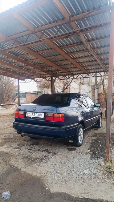 Volkswagen: Volkswagen Vento: 1993 г., 1.8 л, Механика, Бензин, Седан — 1