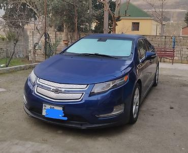 acar pult: Chevrolet Volt: 1.4 l | 2013 il 277000 km Sedan — 4