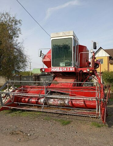 ларго продаю: 2011год продаю срочно цена договорная