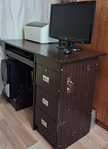 Masalar: Kompüter masası, İşlənmiş, Açılmayan, MDF, Dördbucaq masa — 1