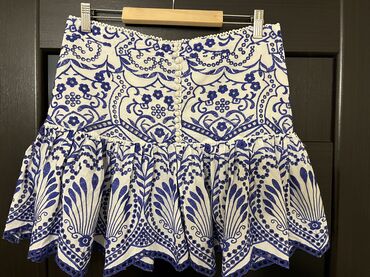 Digər kişi ayaqqabıları: Zara etek 
L razmerdir. M ve L razmerlere gedir — 12