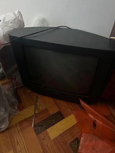 mini 96 android box: Samsung markalı televizor. Qara rəngli korpusda. - Ev istifadəsi, bağ — 4