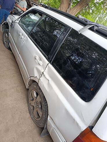 авто дом: Subaru Forester SF (первое поколение), универсал, левый руль — 6