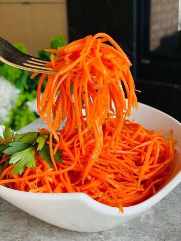 тарелки для первых блюд: Принимаем заказ на салаты Морковный Спаржа Соевое мясо Свекольный