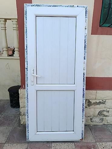 Plastik qapılar: PVC qapı və pəncərə dəsti - Material: ağ rəngli PVC profil (Pakpen — 1