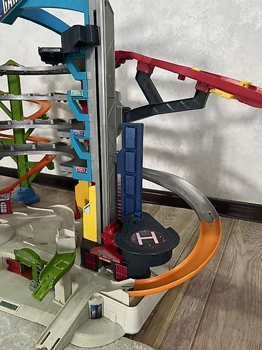 Другие игровые комплексы: Игровой набор Hot Wheels Ultimate Garage. - Большой многоуровневый — 8