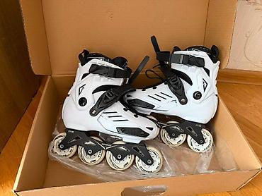 Şəhər sürüşü və freeskate üçün inlayn konkiseti - Rəng: ağ/qara -