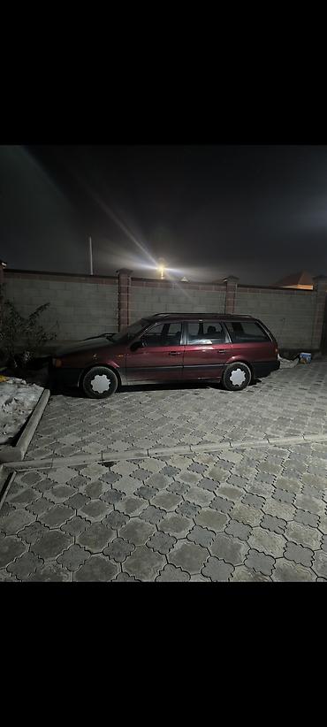 Volkswagen Passat Variant: 1993 г., 1.8 л, Механика, Бензин, Универсал
