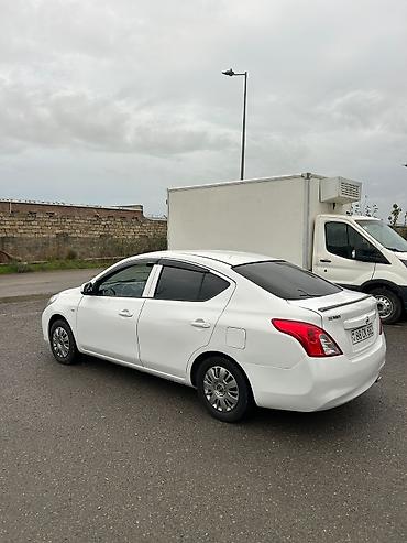 r17 sam: Nissan Sunny: 1.2 l | 2014 il Sedan — 4