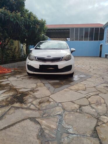 rustavi masin bazari hyundai: Kia Rio: 1.4 l | 2012 il Sedan