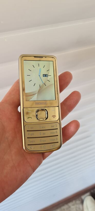 6300 нокия: Nokia 6700 Slide, Б/у, цвет - Золотой, 1 SIM