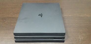 PS4 (Sony PlayStation 4): Продаётся PS 4 Pro с памятью 1Тб. В хорошем состоянии. В комплекте 2