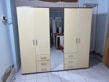 Dolablar: İşlənmiş, Düz dolab, Qarderob, paltar dolabı
