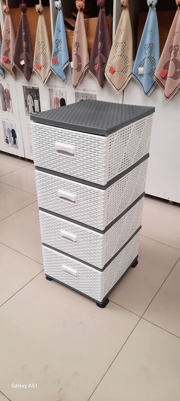 Dolablar: Yeni, Açılan, 4 qapılı Düz dolab — 7