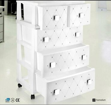 Komodlar: Yeni, Güzgüsüz — 26