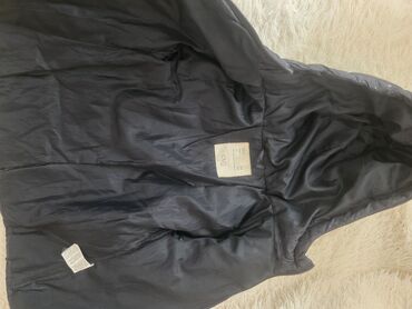 Kurtkalar: Uşaq üçün iki ədəd qalın qış üst geyimi dəsti. 1) H&M brendi, ağ — 6