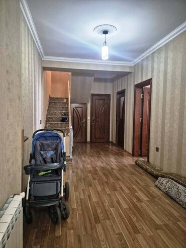 Yeni tikili: Bakıxanov qəs., 4 otaqlı, Yeni tikili, 200 kv. m -da lalafo.az — 15 Yeni tikili: Bakıxanov qəs., 4 otaqlı, Yeni tikili, 200 kv. m — 15