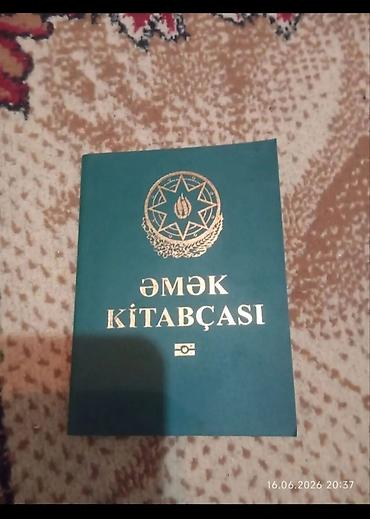 ofis ləvazimatı: Əmək kitabçası - Azərbaycan Respublikasının standartına uyğun, yaşıl — 1