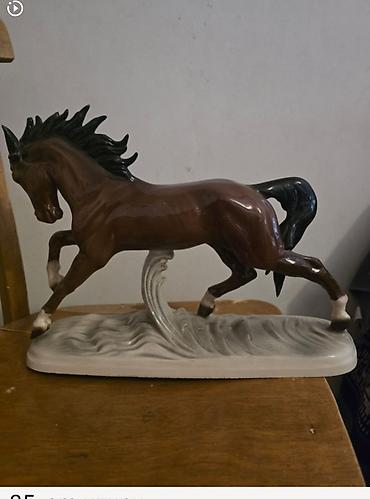 Fiqurlar: Fiqur, rəng - Ağ — 28