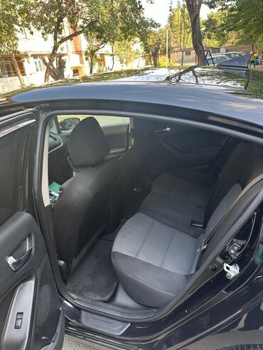 Kia: Kia Cerato: 2 l | 2018 il Sedan — 7