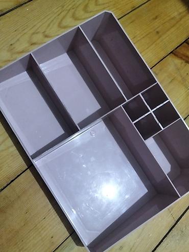 quad daraq: Çox bölməli plastik təşkilatçı qutu - Material: möhkəm plastik - — 1